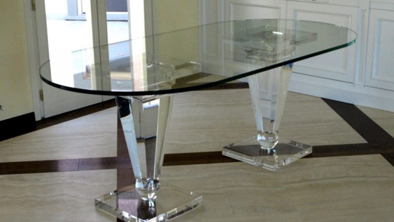 Tavolo con colonne 1024x576