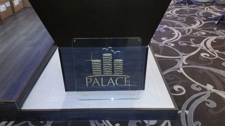 Targa a parete Palace 1 1024x576 (1)